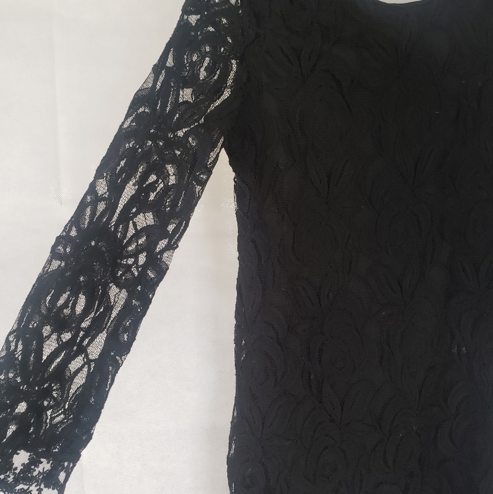 Black Laced Dress - Picture 2 of 4